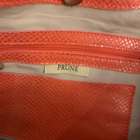 PRUNE Coral Leather Snake Print Design Shoulder Bag - Picture 10 of 13